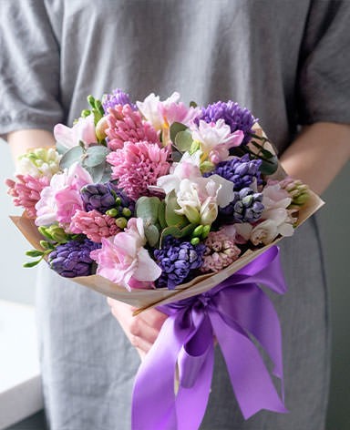 Бесплатная доставка цветов в Карпинске